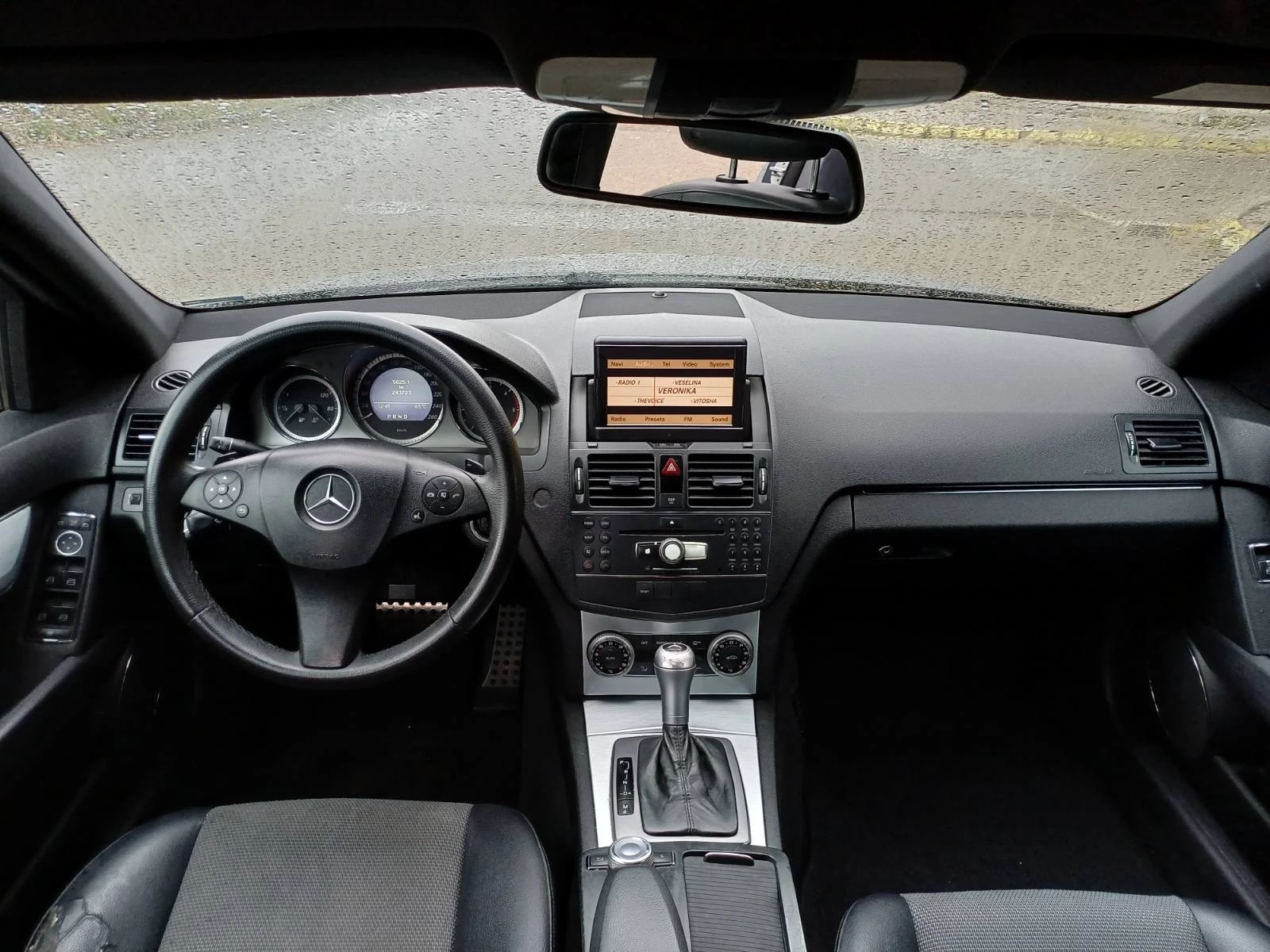 Mercedes-Benz C 320 CDI AMG Line Avantgarde , снимка 12 - Автомобили и джипове - 54030522