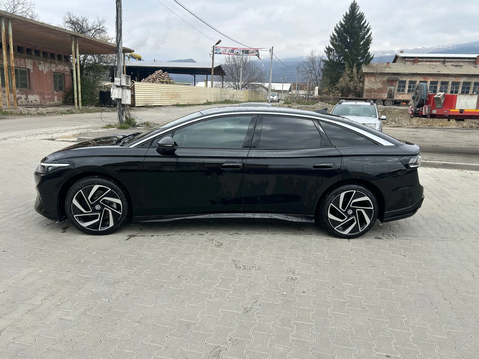 VW ID.7 Pro, снимка 3 - Автомобили и джипове - 54192612