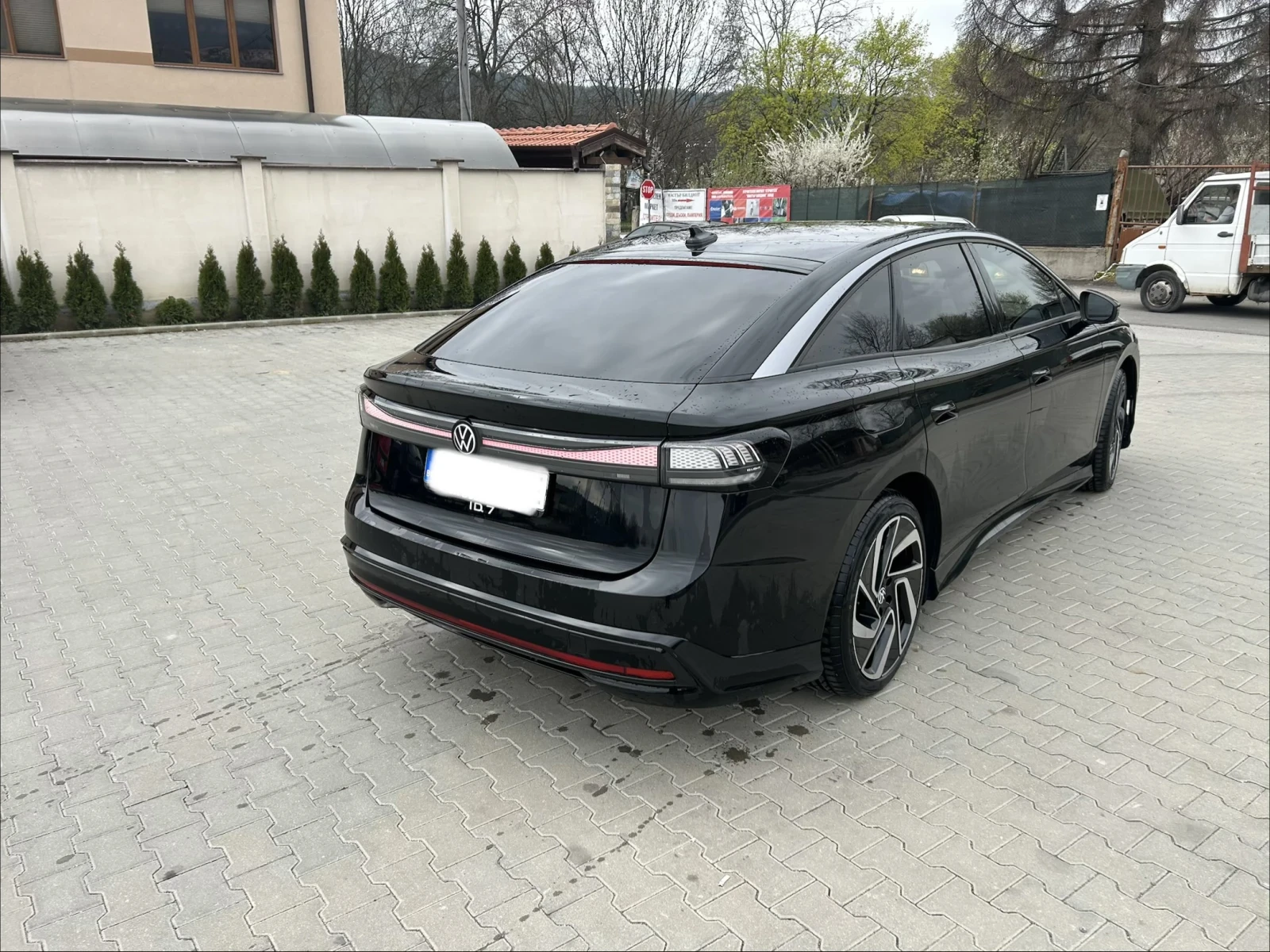 VW ID.7 Pro, снимка 4 - Автомобили и джипове - 54192612