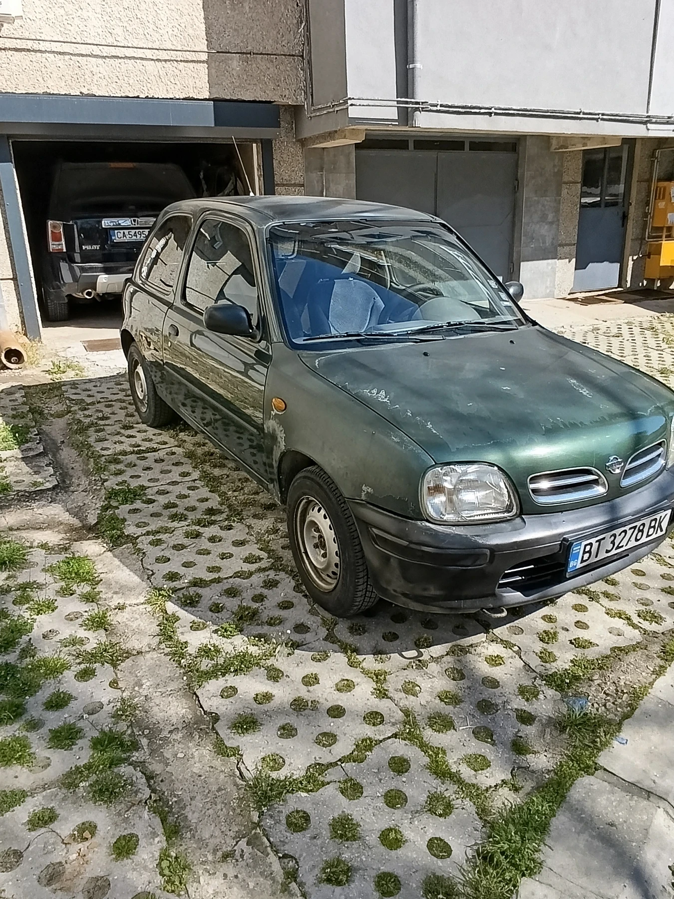 Nissan Micra