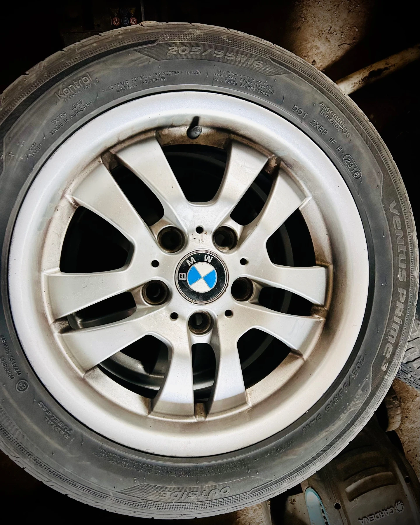 BMW 320 2.0d, снимка 9 - Автомобили и джипове - 54347617