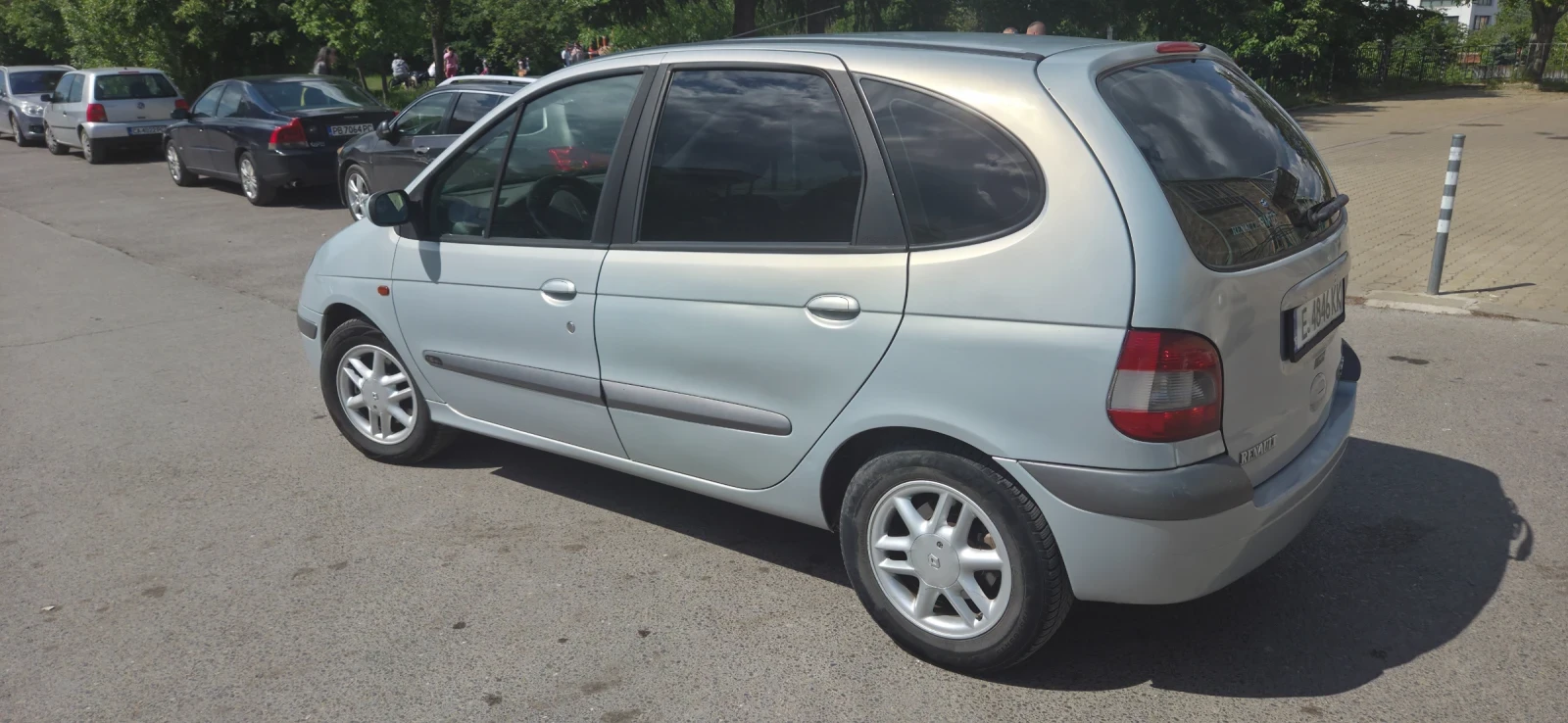Renault Scenic, снимка 6 - Автомобили и джипове - 54620761