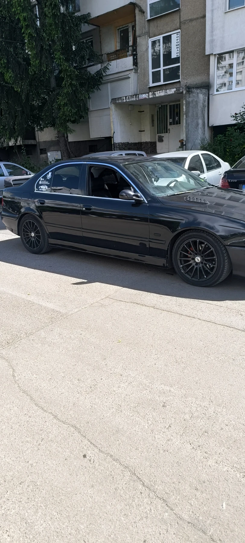 BMW 523 2300, снимка 13 - Автомобили и джипове - 54838494