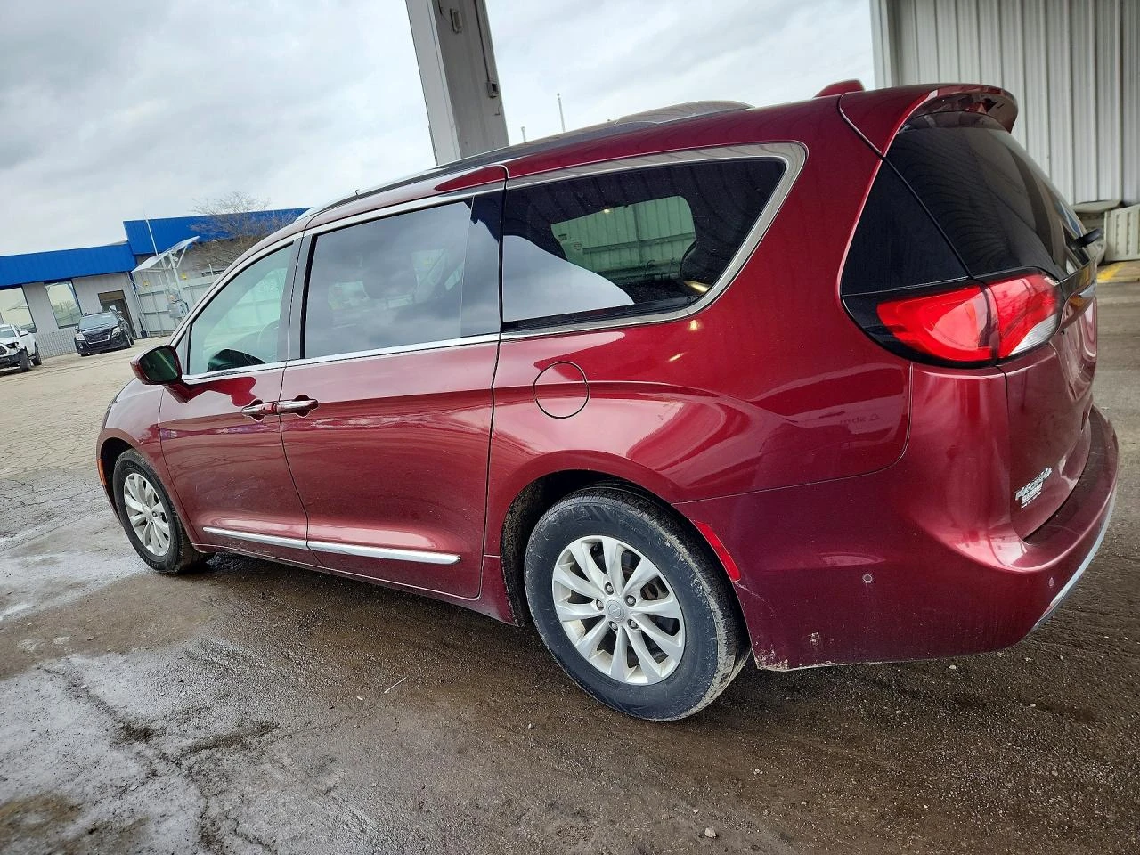 Chrysler Pacifica 3.6l Touring L, снимка 2 - Автомобили и джипове - 54882350