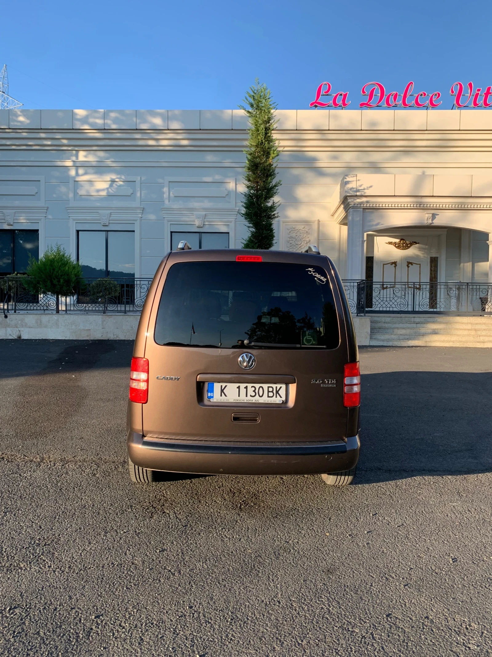 VW Caddy 2.0 TDI 4x4, снимка 6 - Автомобили и джипове - 55180398