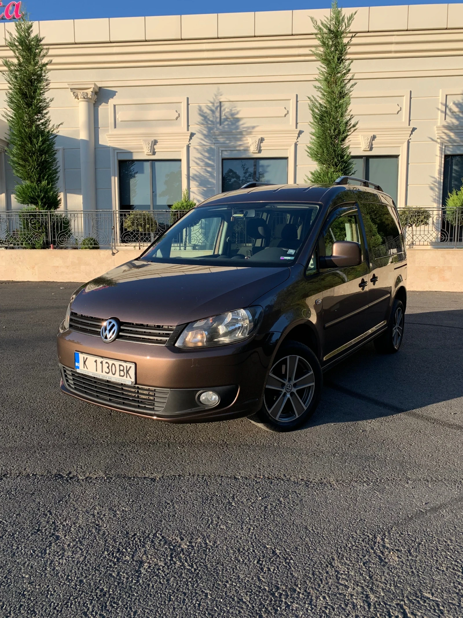 VW Caddy 2.0 TDI 4x4, снимка 3 - Автомобили и джипове - 55180398
