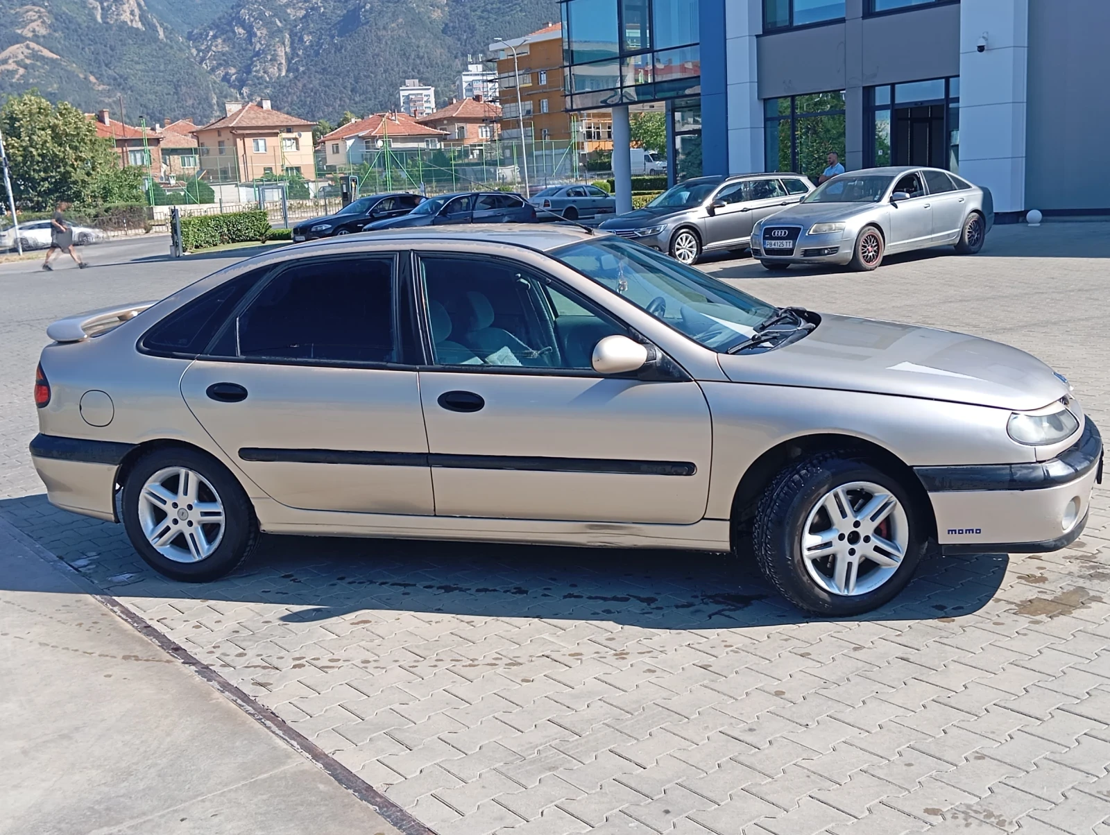 Renault Laguna, снимка 2 - Автомобили и джипове - 55658011