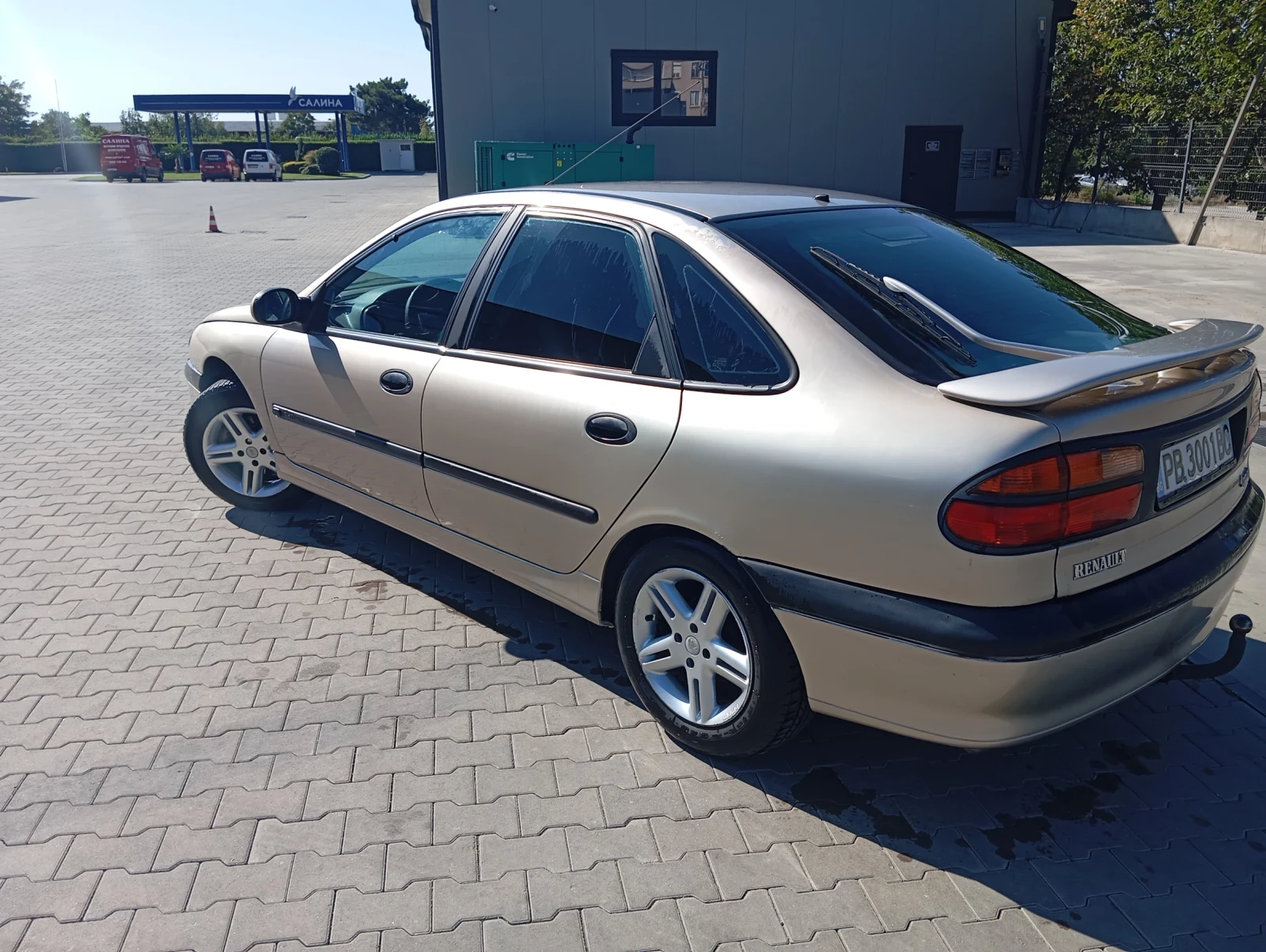 Renault Laguna, снимка 4 - Автомобили и джипове - 55658011