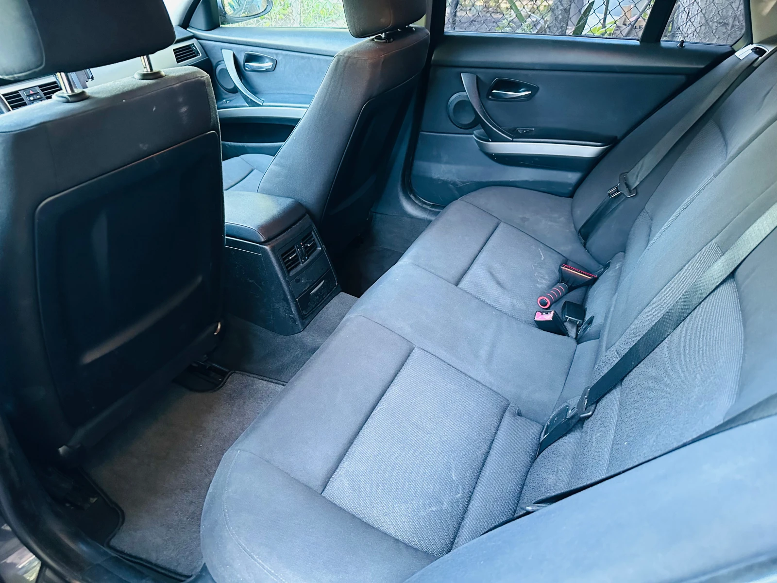 BMW 320, снимка 8 - Автомобили и джипове - 56061938