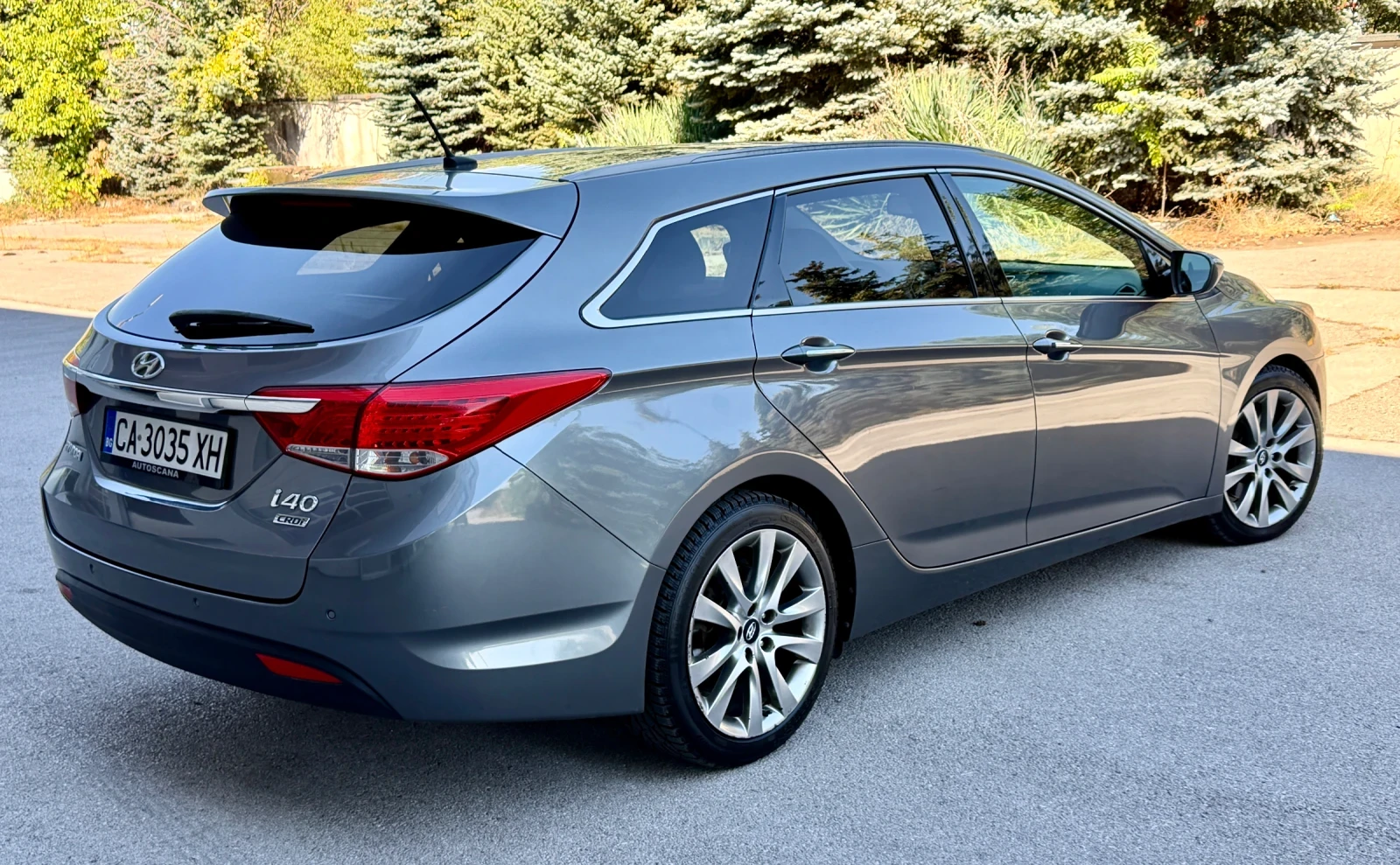 Hyundai I40 Keyless/Обслужен, снимка 4 - Автомобили и джипове - 56180176