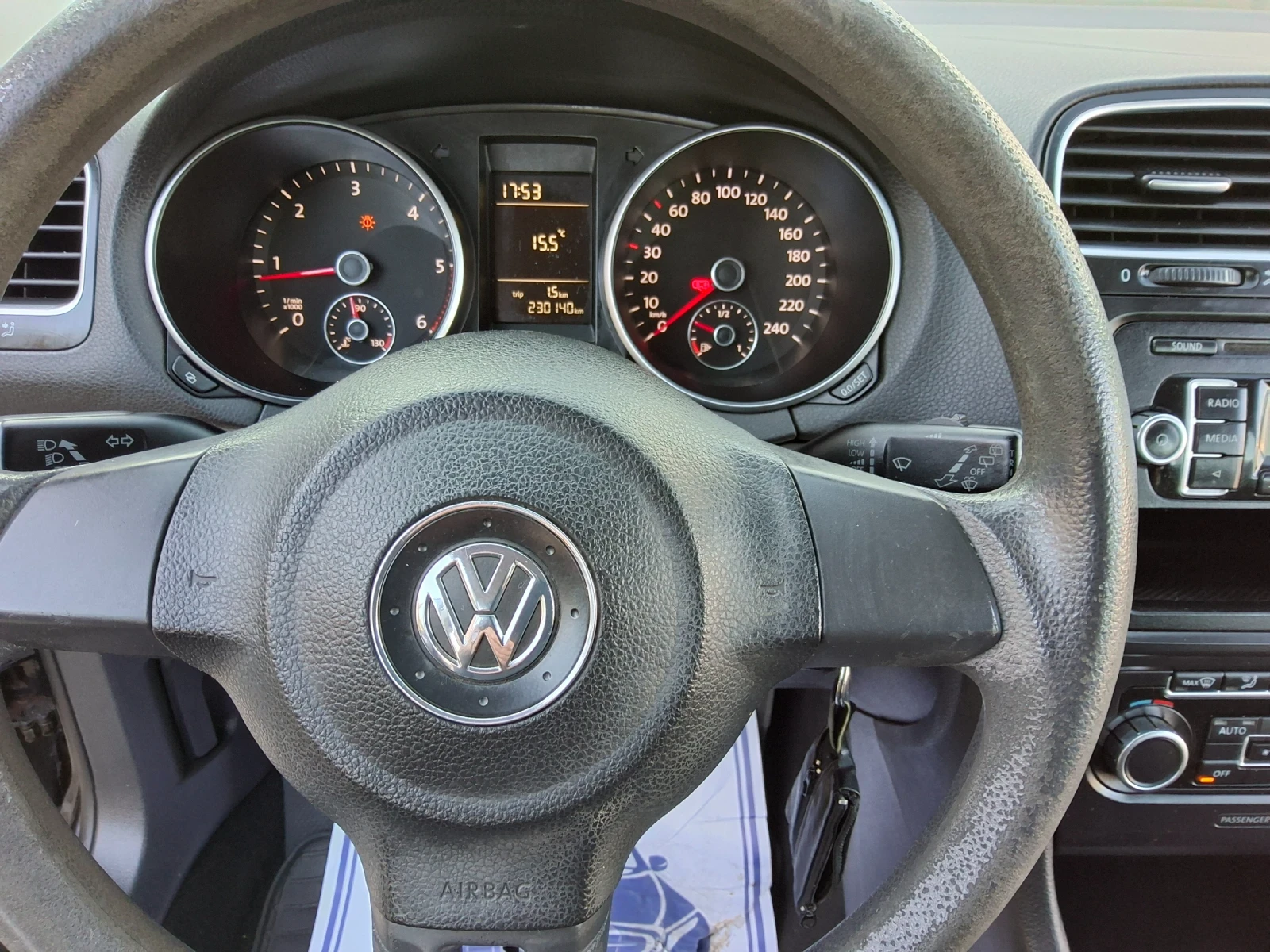 VW Golf 1.6TDI 90PS  | Mobile.bg � ����������� 9