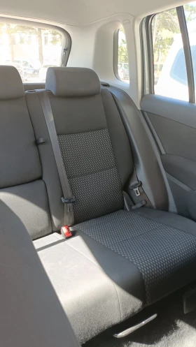VW Tiguan 2, 0tdi DSG 4motion Перфектен  - 6999 € - 35868595 10