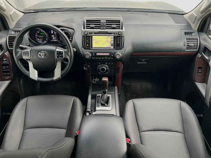 Toyota Land cruiser 2.8d Premium Luxury БЕЗ ДДС, снимка 7 - Автомобили и джипове - 48251508