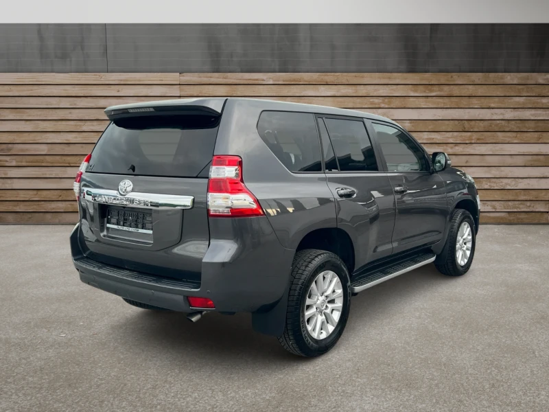 Toyota Land cruiser 2.8d Premium Luxury БЕЗ ДДС, снимка 6 - Автомобили и джипове - 48251508