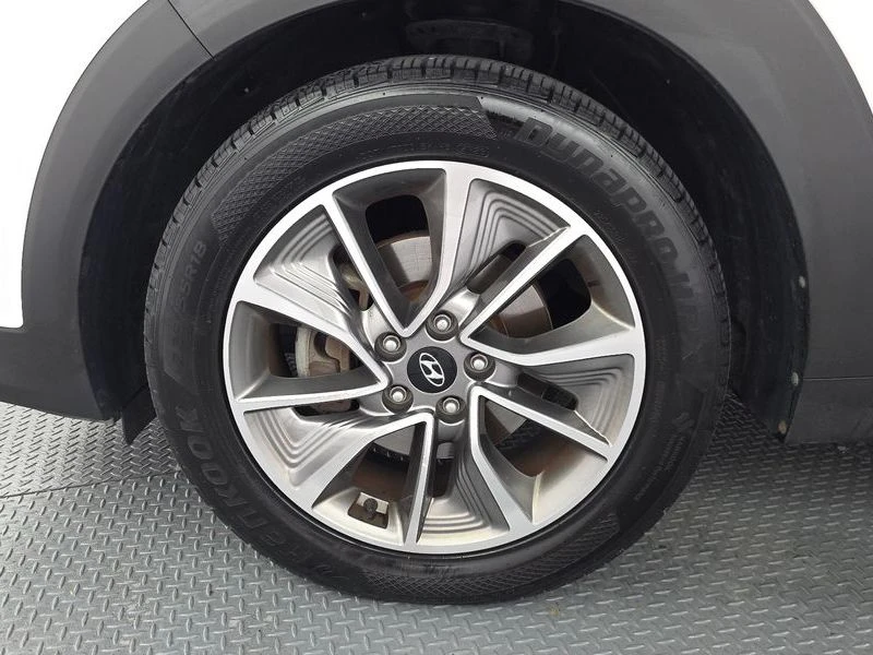 Hyundai Tucson Gasoline 1.6 turbo 2WD| 177к.с., снимка 4 - Автомобили и джипове - 55949975