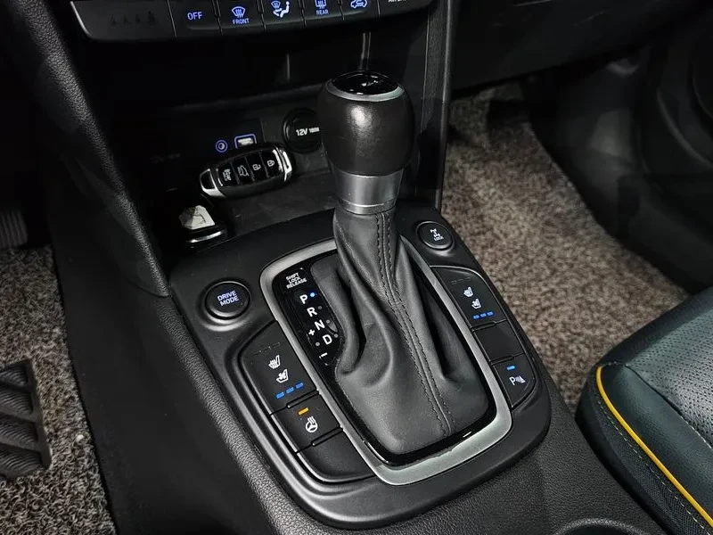 Hyundai Kona 1.6 Turbo 4Wd Modern Art, снимка 9 - Автомобили и джипове - 56129719