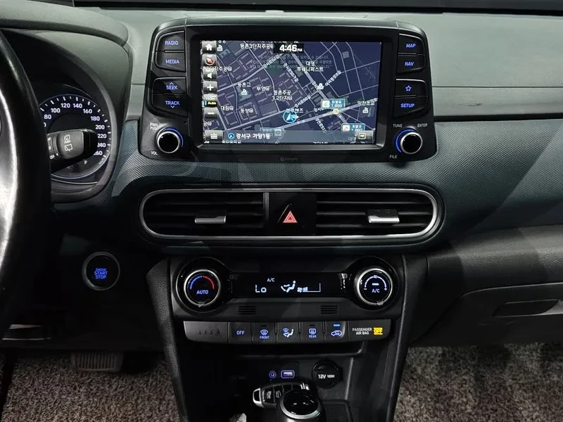 Hyundai Kona 1.6 Turbo 4Wd Modern Art, снимка 13 - Автомобили и джипове - 56129719