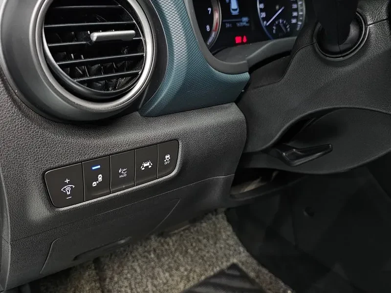 Hyundai Kona 1.6 Turbo 4Wd Modern Art, снимка 17 - Автомобили и джипове - 56129719