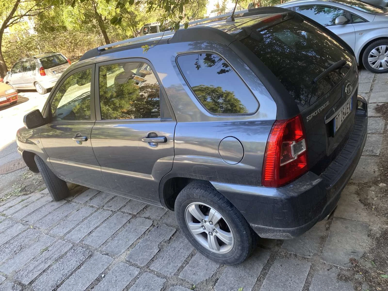 Kia Sportage 2.0 - изображение 3