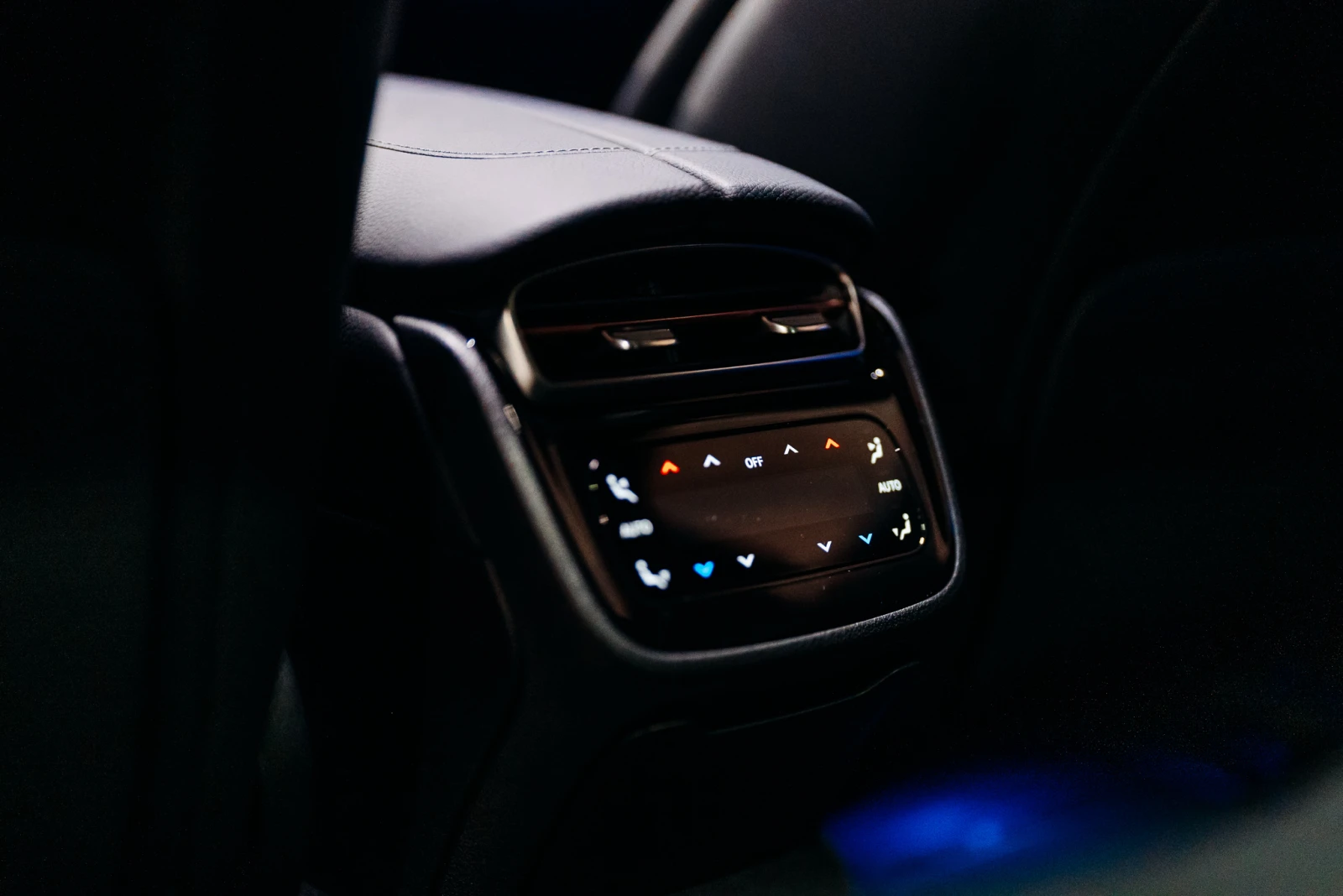 Mercedes-Benz EQE 43 AMG PANO FULL AIRMATIC GERMANY | Mobile.bg   12