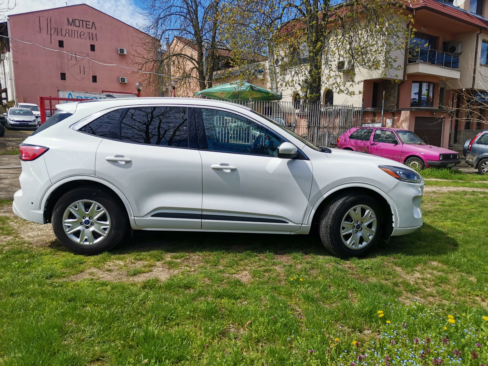 Ford Kuga 2.5  FHEV , снимка 2 - Автомобили и джипове - 54124347