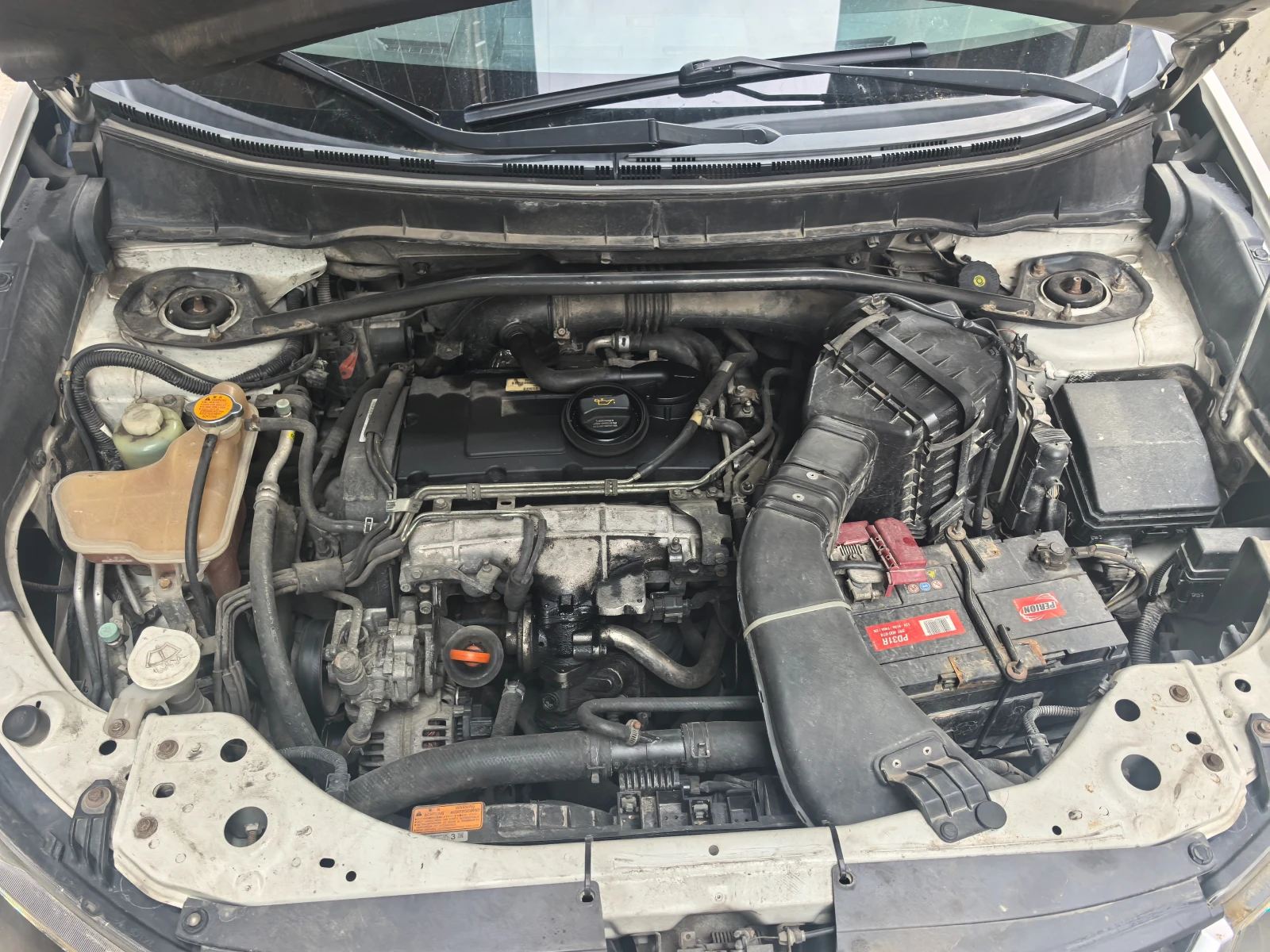 Mitsubishi Outlander 2.00 TDI, снимка 9 - Автомобили и джипове - 54357975