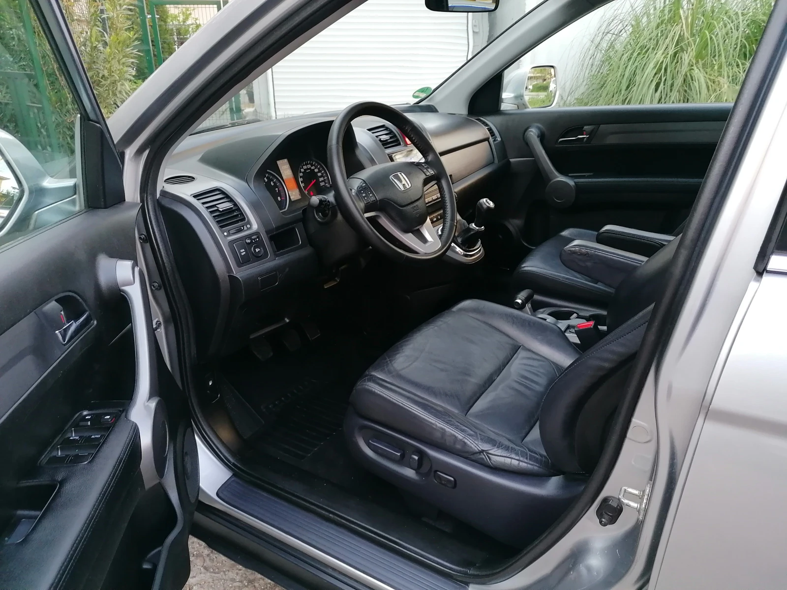 Honda Cr-v 2.0 Панорама Камера Навигация Кожа Executive, снимка 6 - Автомобили и джипове - 54698242