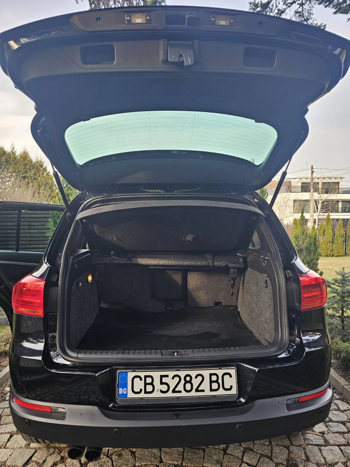 VW Tiguan Sport&Style, снимка 7 - Автомобили и джипове - 55026749