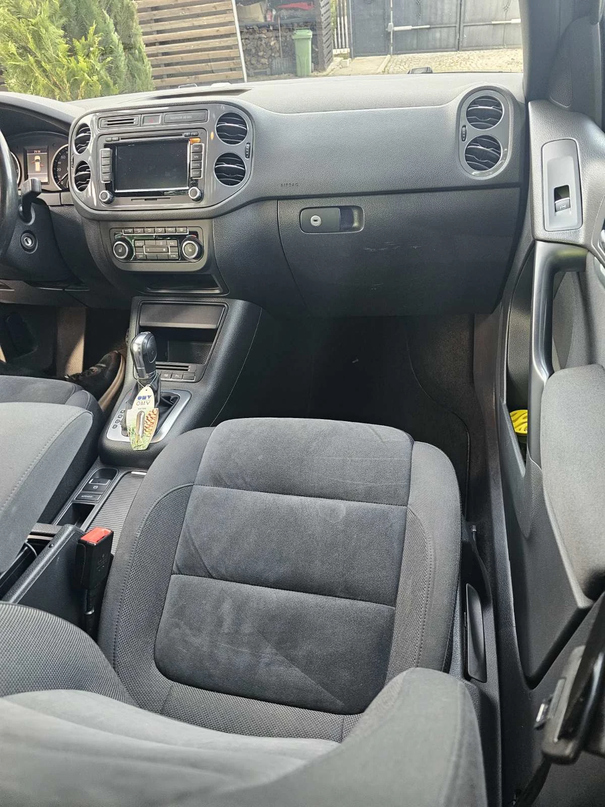 VW Tiguan Sport&Style, снимка 9 - Автомобили и джипове - 55026749