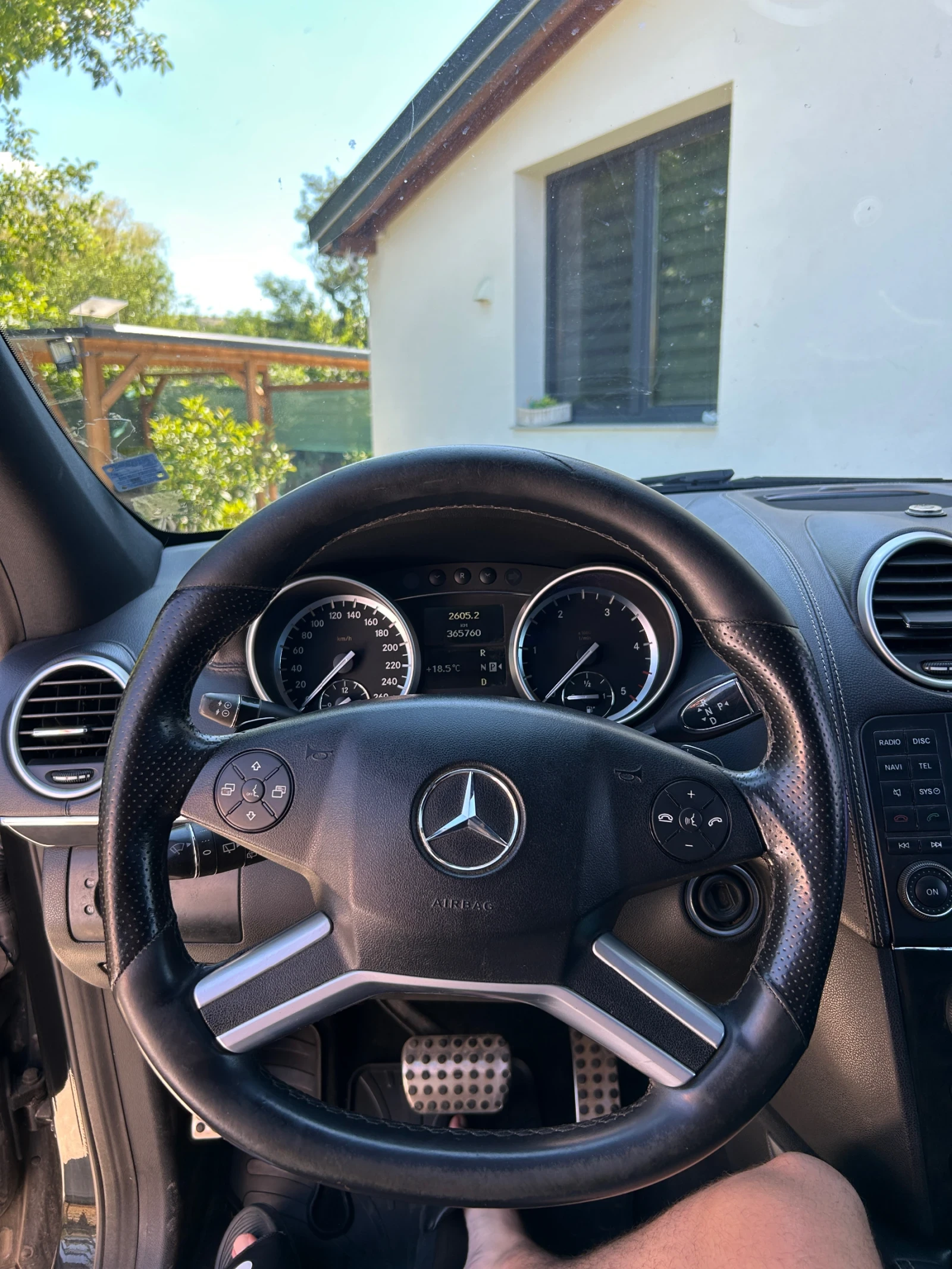 Mercedes-Benz ML 350 Grand Edition, снимка 9 - Автомобили и джипове - 55242251