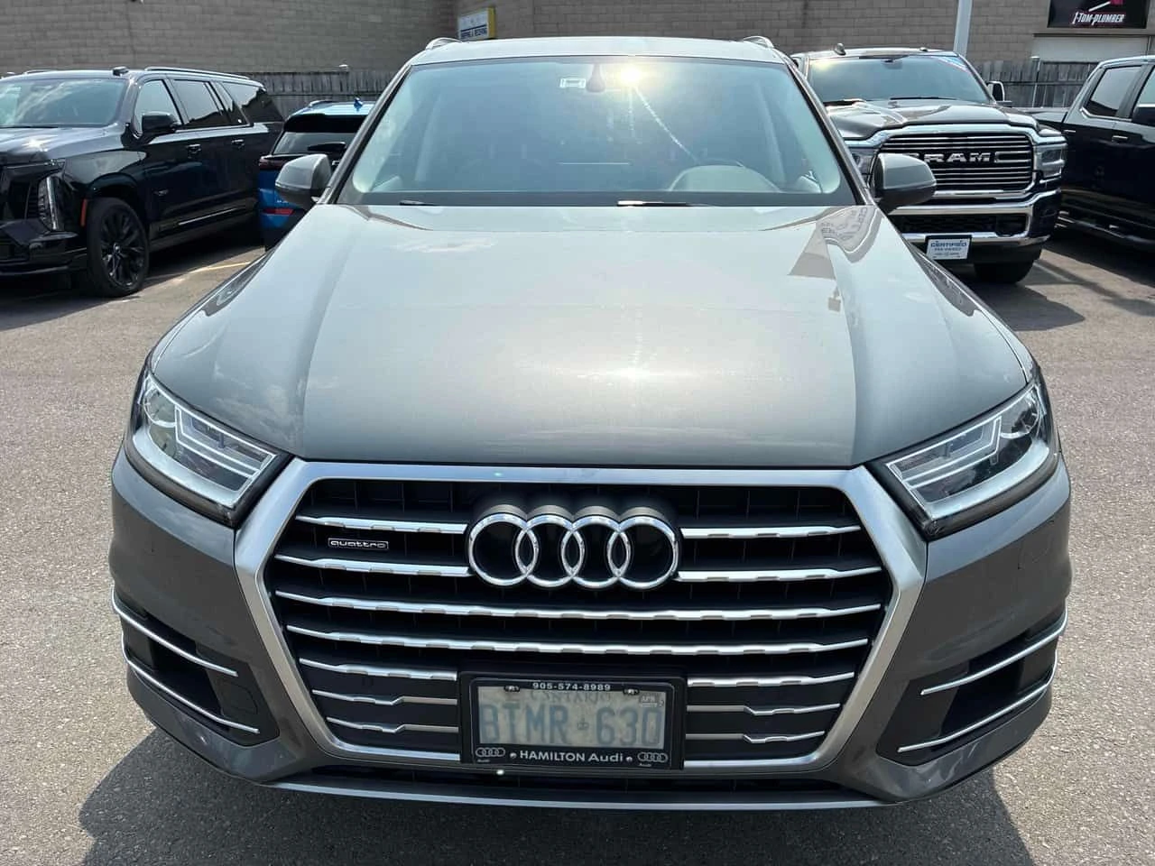 Audi Q7 Komfort / КАМЕРА / CARFAX / АВТОКРЕДИТ, снимка 6 - Автомобили и джипове - 55632512