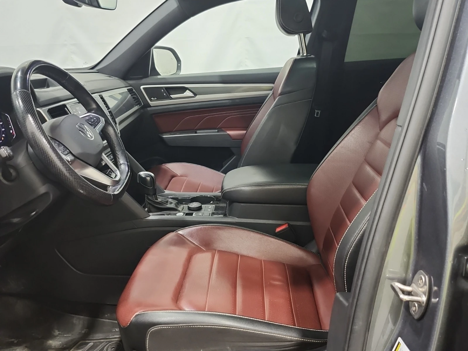 VW Atlas PREMIUM R-LINE / ПАНО / ПРОГНОЗНА ЦЕНА, снимка 7 - Автомобили и джипове - 55671479