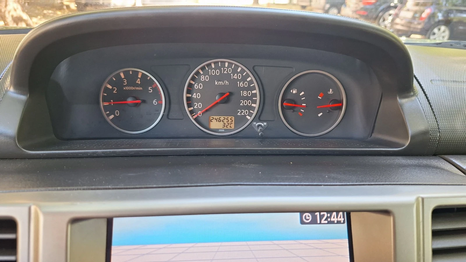Nissan X-trail 2.2dci , снимка 15 - Автомобили и джипове - 55680732