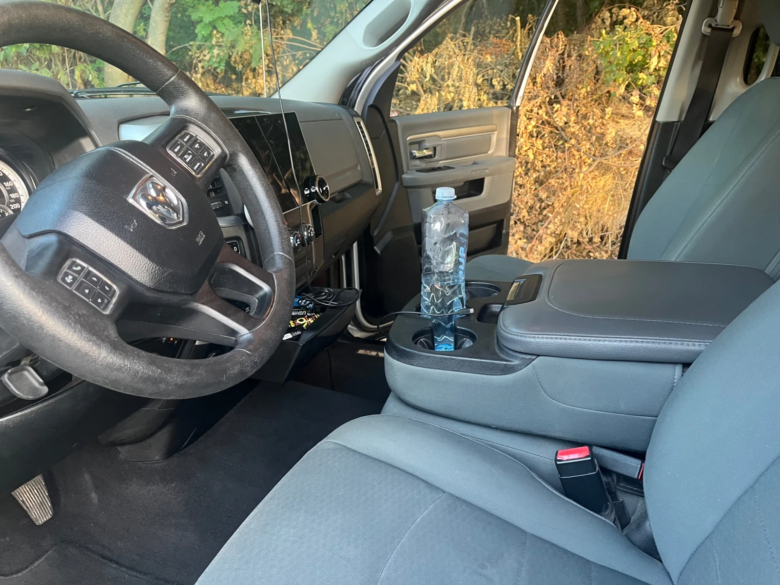 Dodge RAM 1500 SLT, снимка 7 - Автомобили и джипове - 55841825