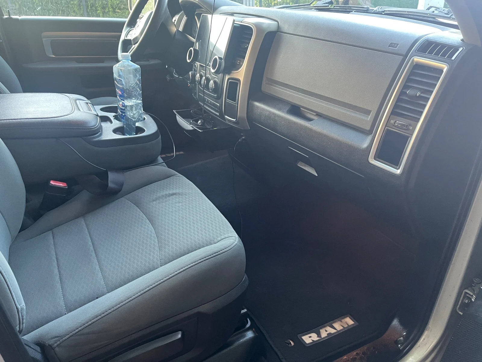 Dodge RAM 1500 SLT, снимка 10 - Автомобили и джипове - 55841825