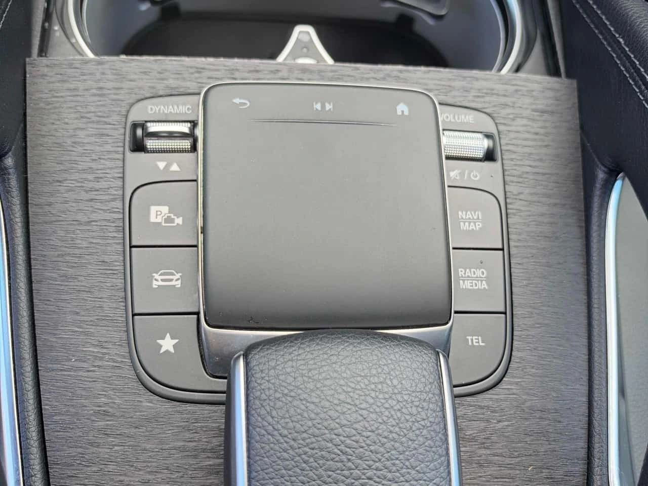 Mercedes-Benz GLE 450 * CARFAX * ОПЦИЯ ЗА ФИНАНСИРАНЕ, снимка 10 - Автомобили и джипове - 56208145