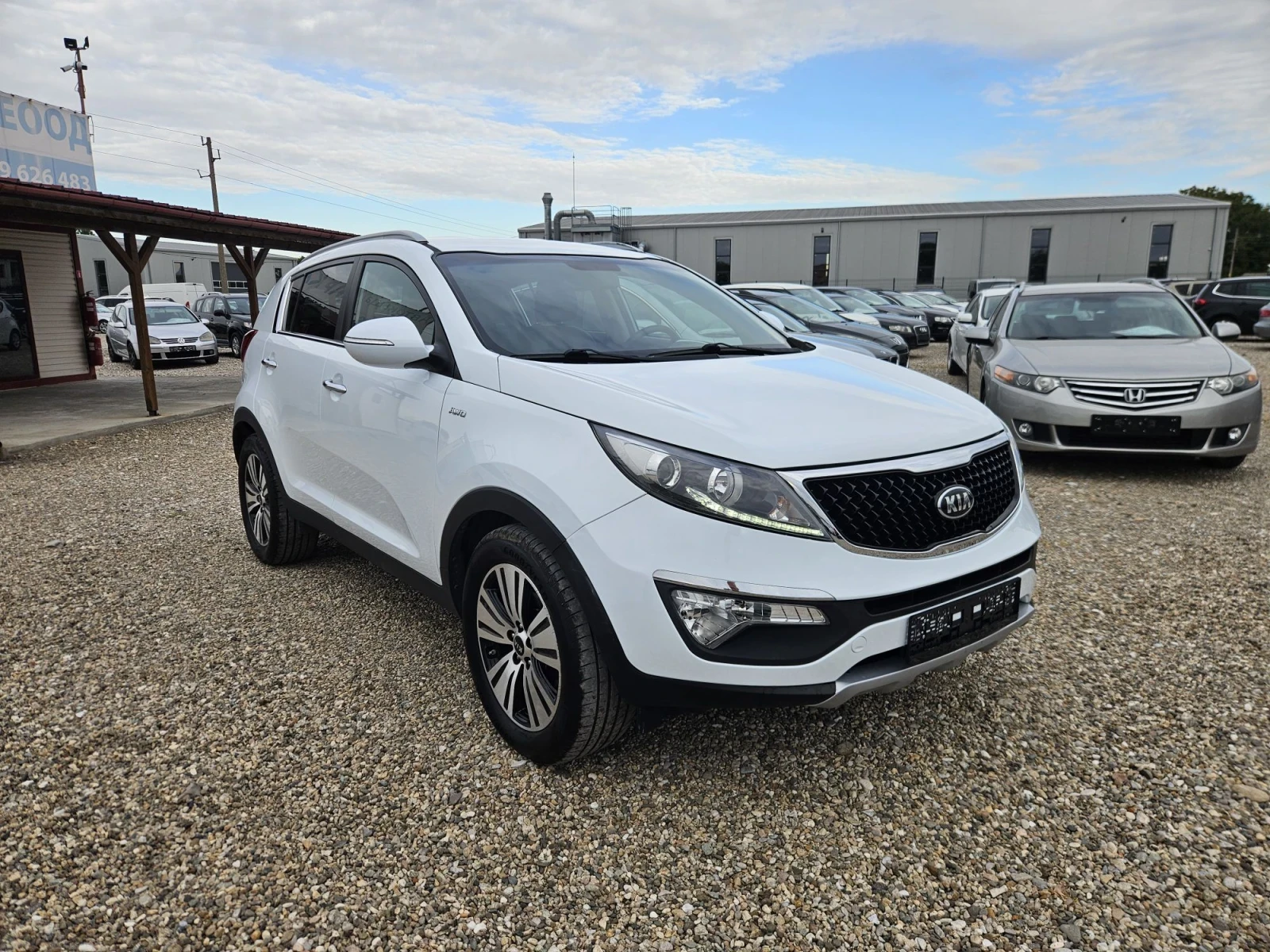 Kia Sportage 2.0-136ks-4x4, снимка 3 - Автомобили и джипове - 56243137