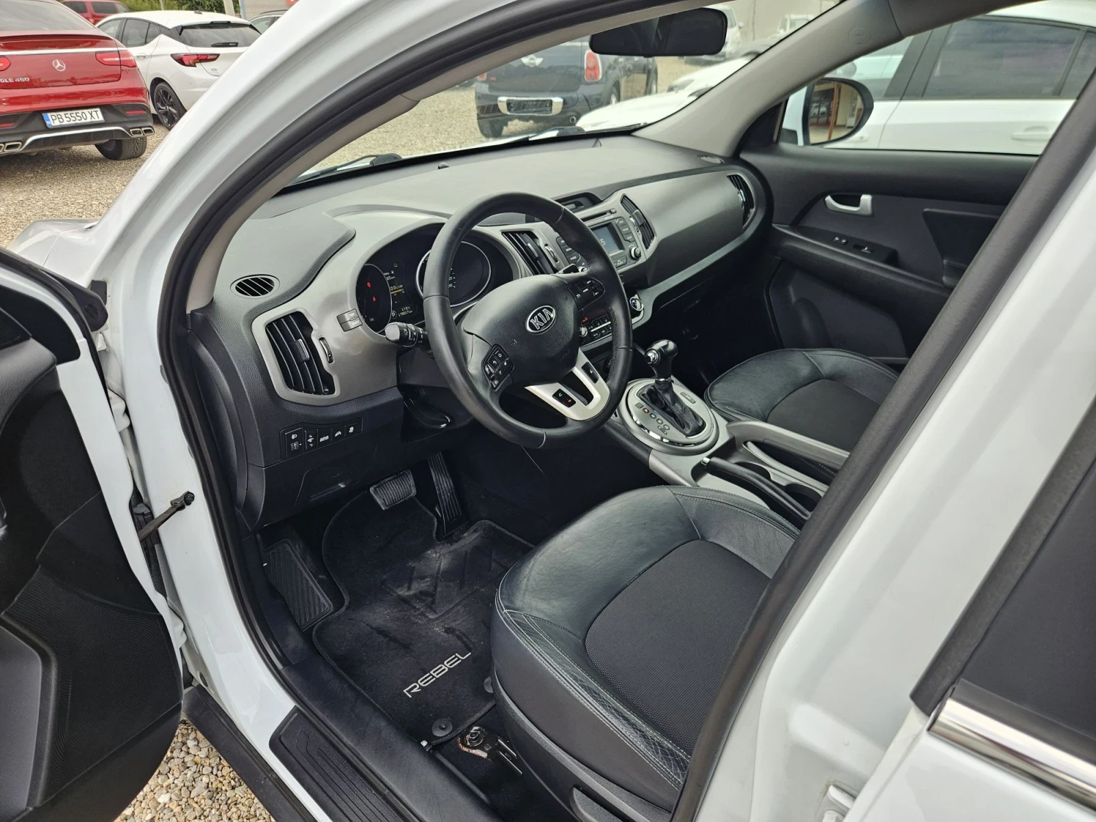 Kia Sportage 2.0-136ks-4x4, снимка 7 - Автомобили и джипове - 56243137