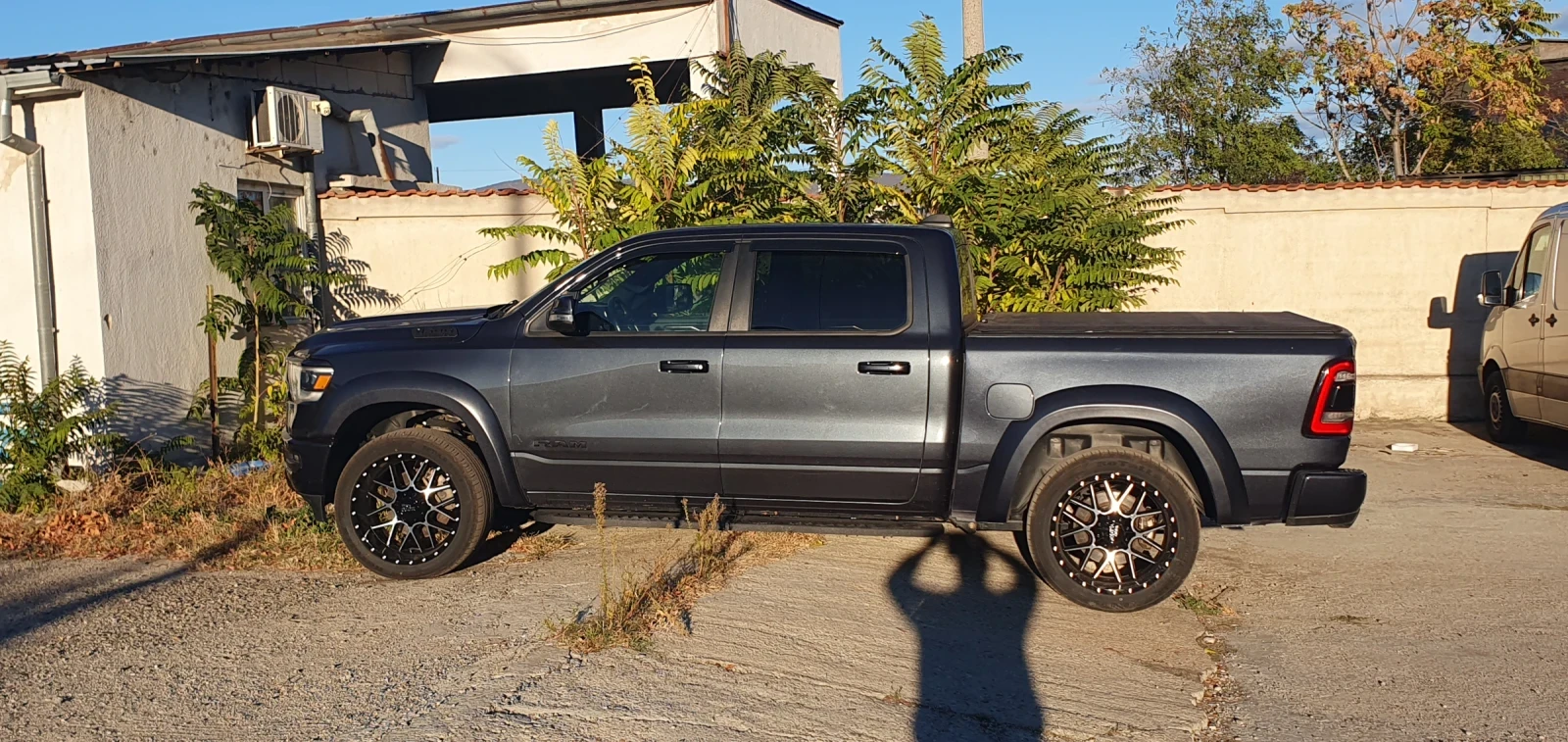 Dodge RAM 1500 5.7 sport, снимка 15 - Автомобили и джипове - 56339582