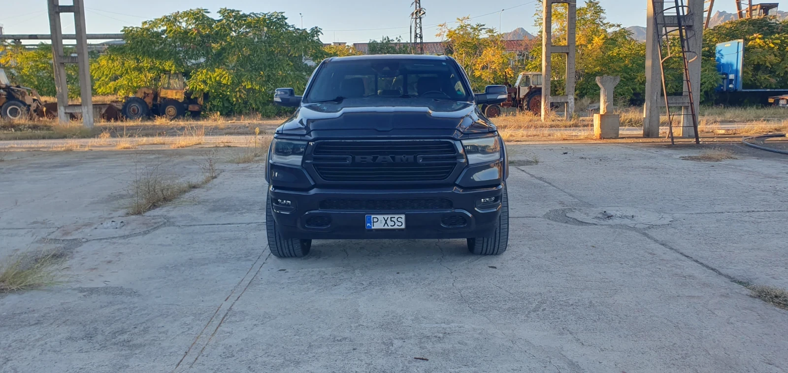 Dodge RAM 1500 5.7 sport, снимка 3 - Автомобили и джипове - 56339582