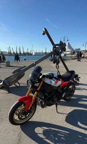 ������ Yamaha XSR900