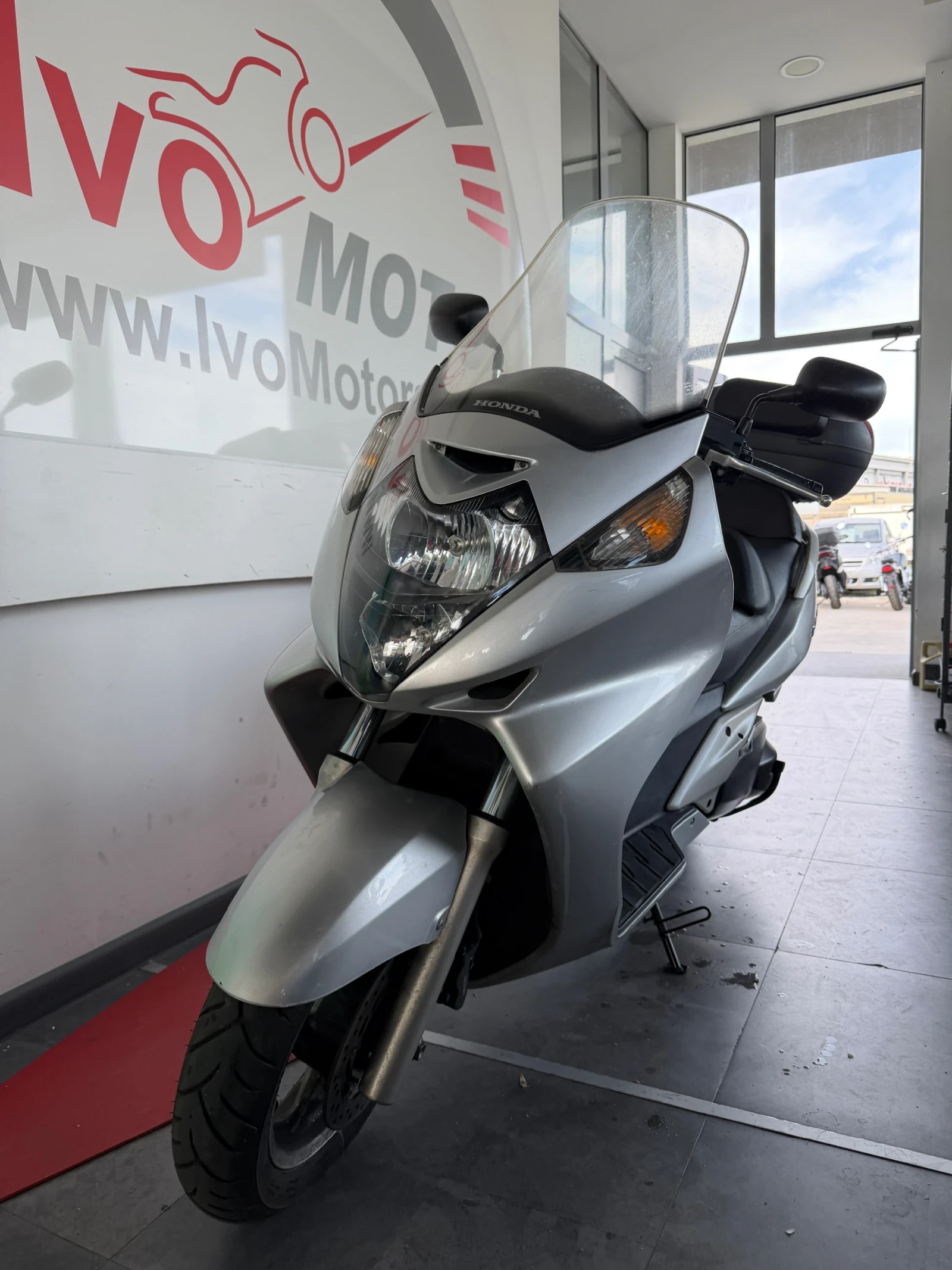 Honda Silver Wing 600, снимка 2 - Мотоциклети и мототехника - 54192557