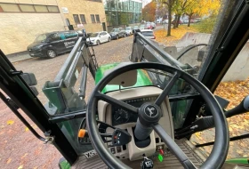 Трактор John Deere 5720, снимка 14