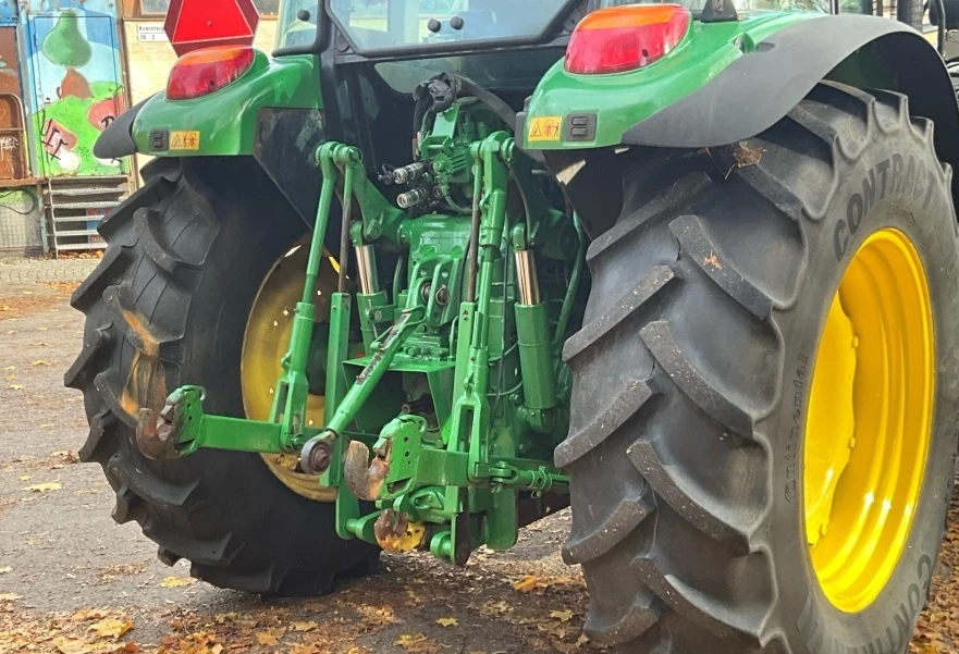 Трактор John Deere 5720, снимка 12 - Селскостопанска техника - 55932322