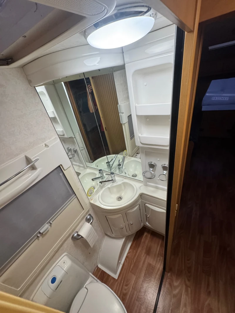 Каравана Eldis CRUSADER * кралска спалня* РЕГИСТРИРАНА, снимка 9 - Каравани и кемпери - 52642656