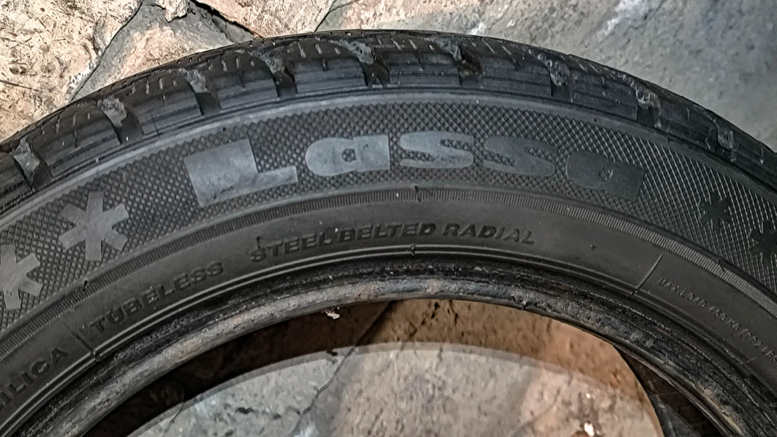 Гуми Зимни 185/55R14, снимка 7 - Гуми и джанти - 54333706