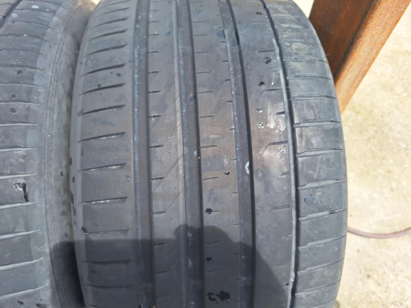 Гуми Летни 275/40R20, снимка 5 - Гуми и джанти - 54580851