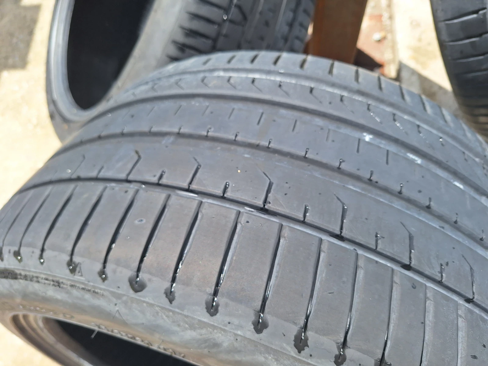 Гуми Летни 275/40R20, снимка 8 - Гуми и джанти - 54580851