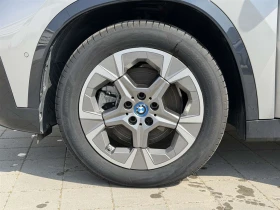 BMW iX1 xDrive30, снимка 5