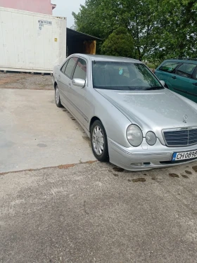 Mercedes-Benz E 270, снимка 4